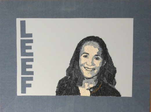 Leef; Bibian Mentel, schilderij van snippers van oude spijkerbroeken, ook wel denimkunst genoemd. Denim, spijkerstof.